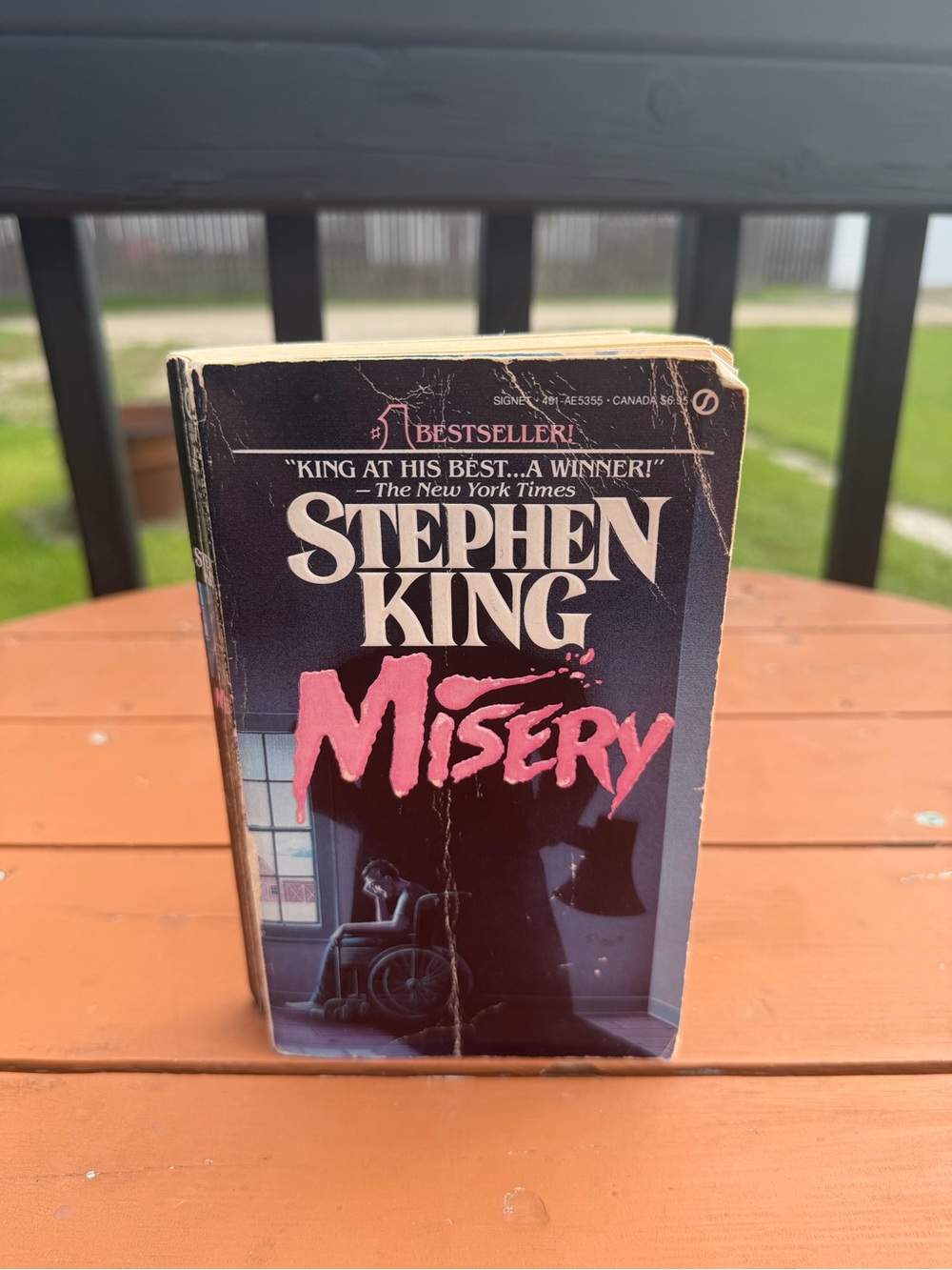 1988 Misery by Stephen King Paperback